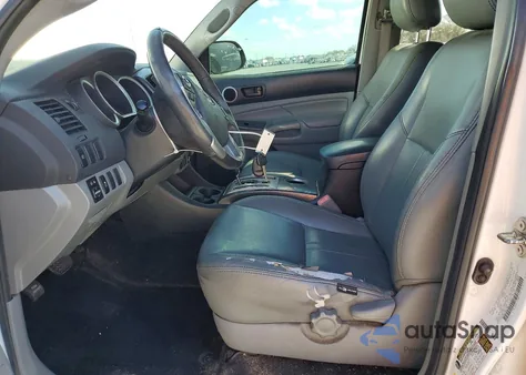 2014 Toyota Tacoma Double Cab Prerunner z USA, uszkodzony, nr VIN 3TMJU4GNXEM169190